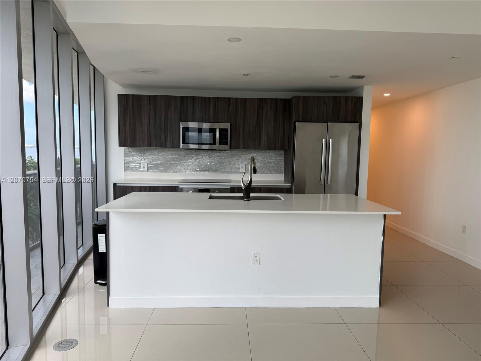 488 NE 18th St # 517, Miami FL 33132 photo 4