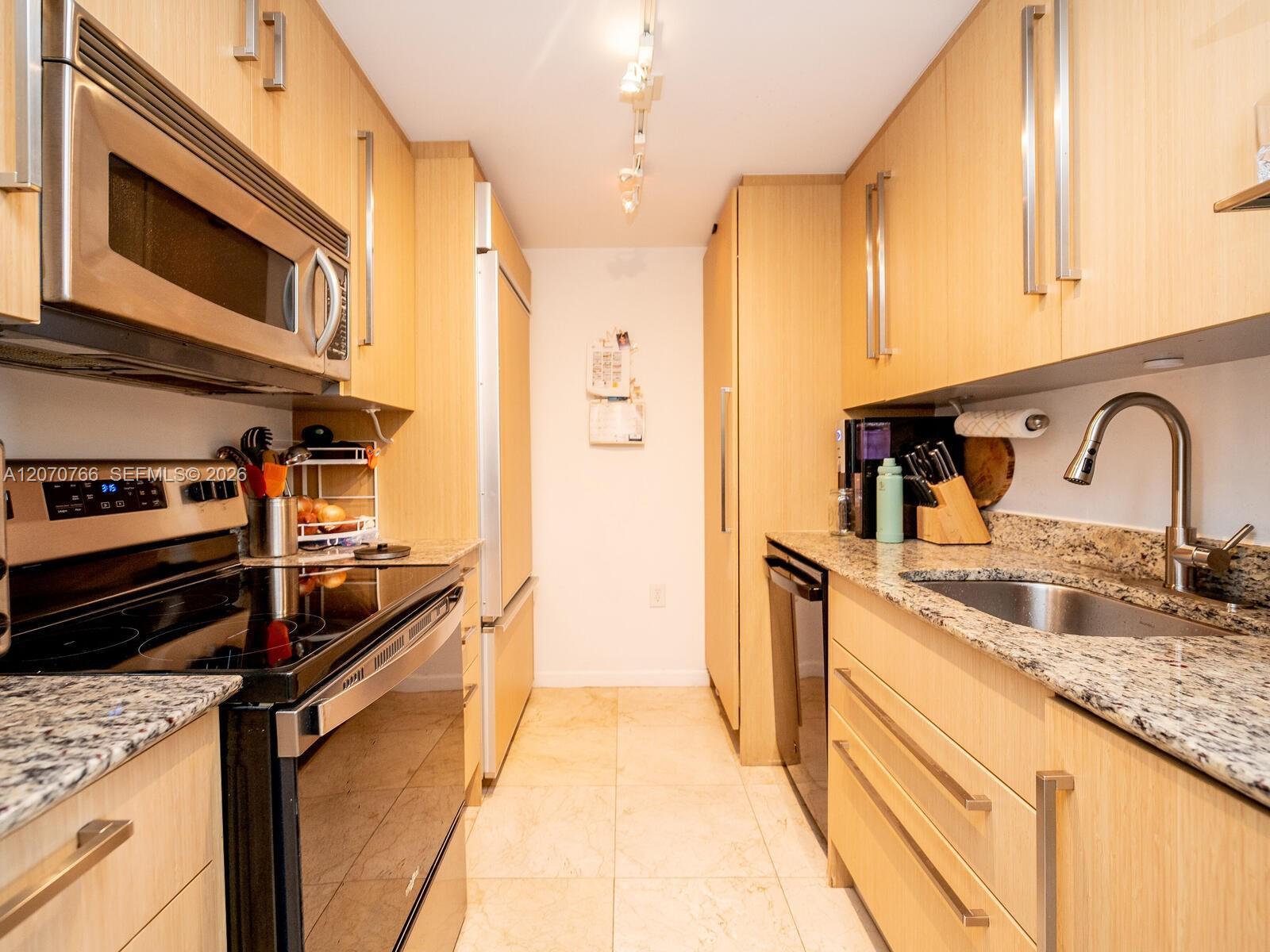 10275 Collins Ave # 1132, Bal Harbour FL 33154 photo 4