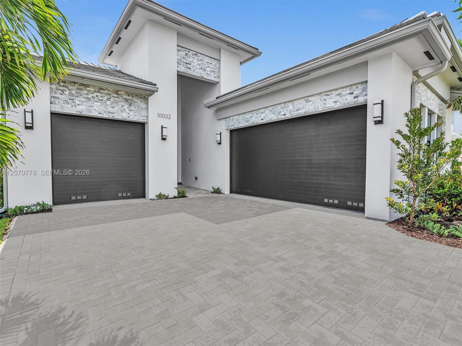 10032 Stockrun Dr, Palm Beach Gardens FL 33412 photo 2