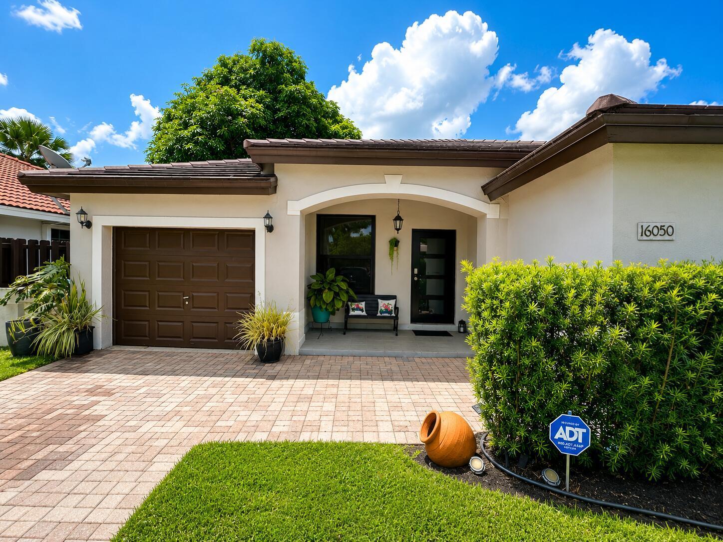 16050 SW 101st Terrace, Miami FL 33196 photo 2