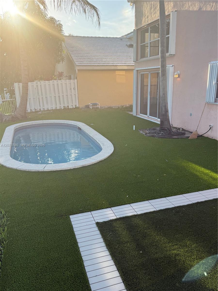 13950 Oak Ridge Dr, Davie FL 33325 photo 3