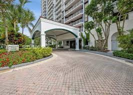3640 Yacht Club Dr # 908, Aventura FL 33180