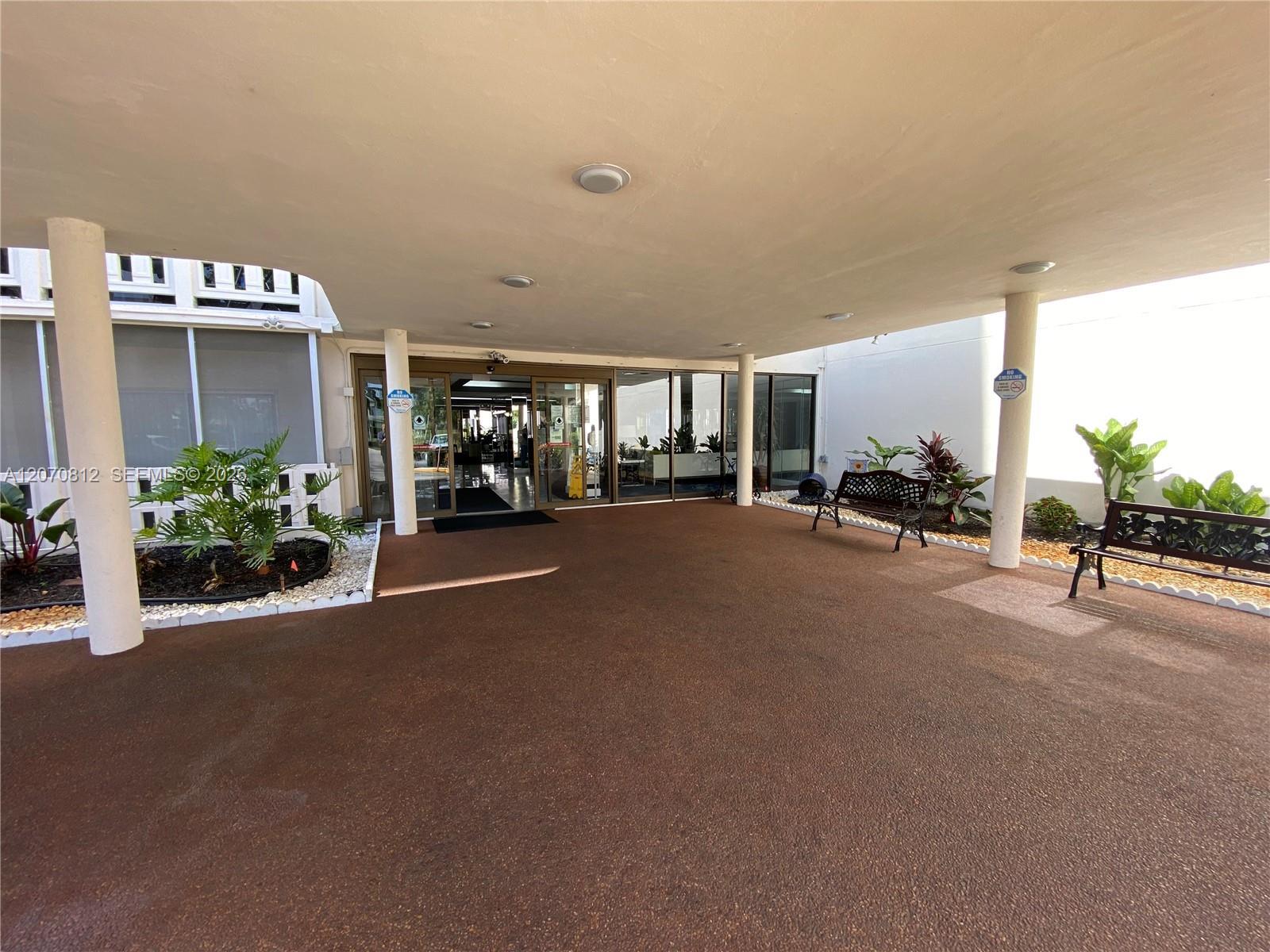 4330 Hillcrest Dr # 1009, Hollywood FL 33021 photo 3