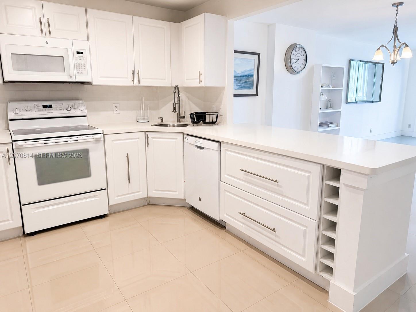 1865 S Ocean Dr # 8I, Hallandale Beach FL 33009 photo 2