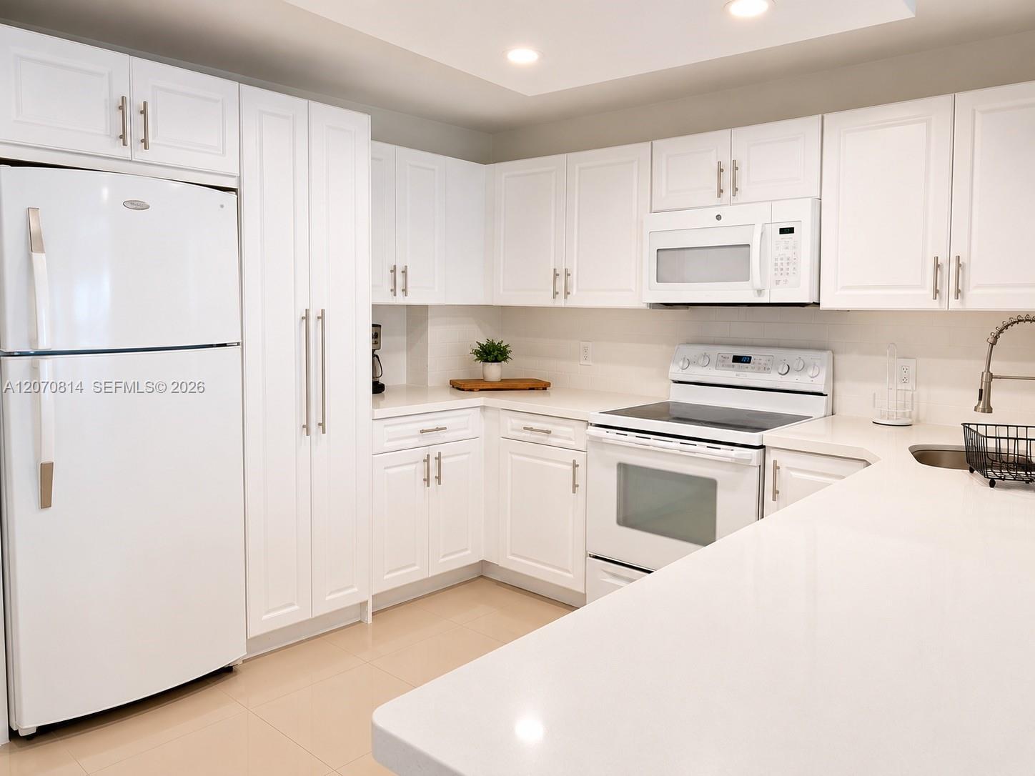 1865 S Ocean Dr # 8I, Hallandale Beach FL 33009 photo 3