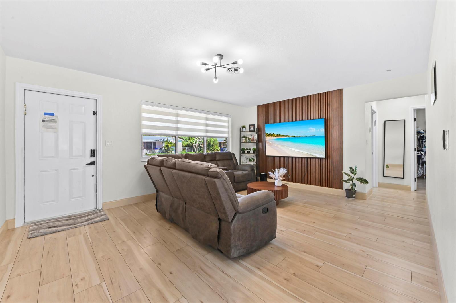 1100 N 57TH Terrace, Hollywood FL 33021 photo 4