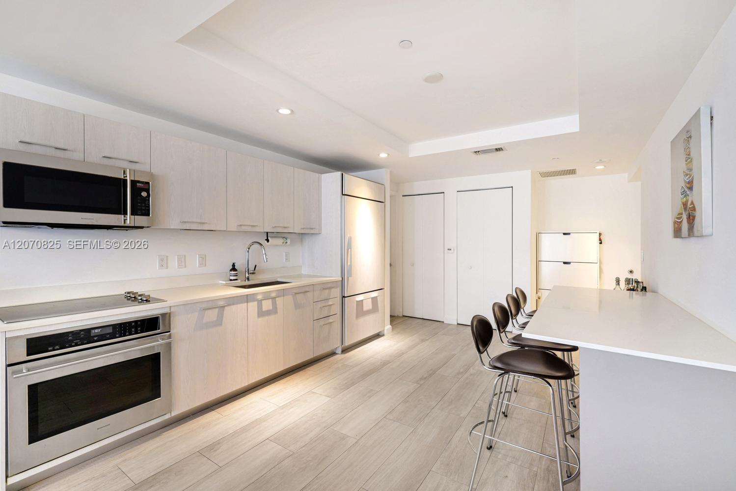 55 SW 9th St # 1609, Miami FL 33130 photo 4