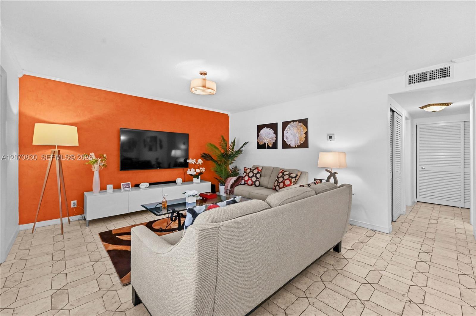 200 NE 12th Ave # 3A, Hallandale Beach FL 33009 photo 3