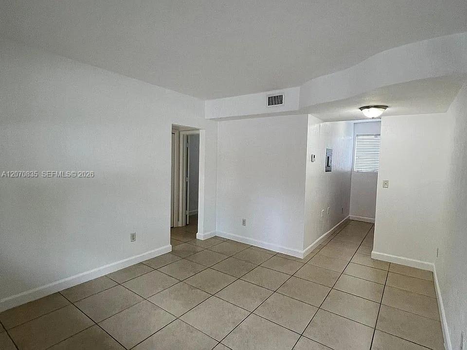 421 SW 6th St # 7, Miami FL 33130 photo 3