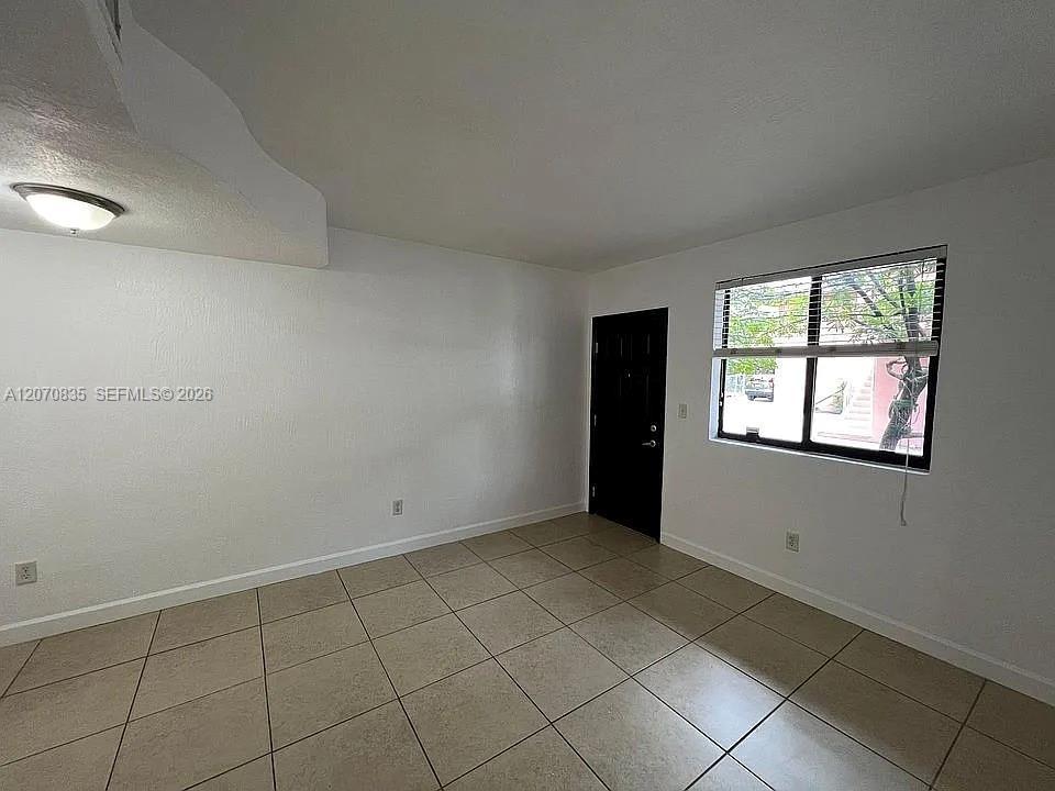 421 SW 6th St # 7, Miami FL 33130 photo 4