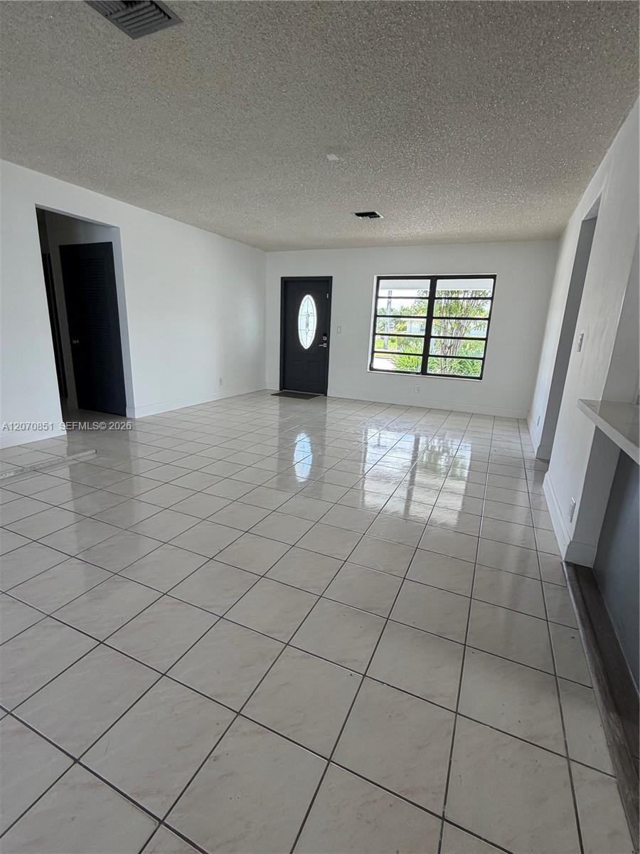 4175 SW 87th Ave # 1, Miami FL 33165 photo 2