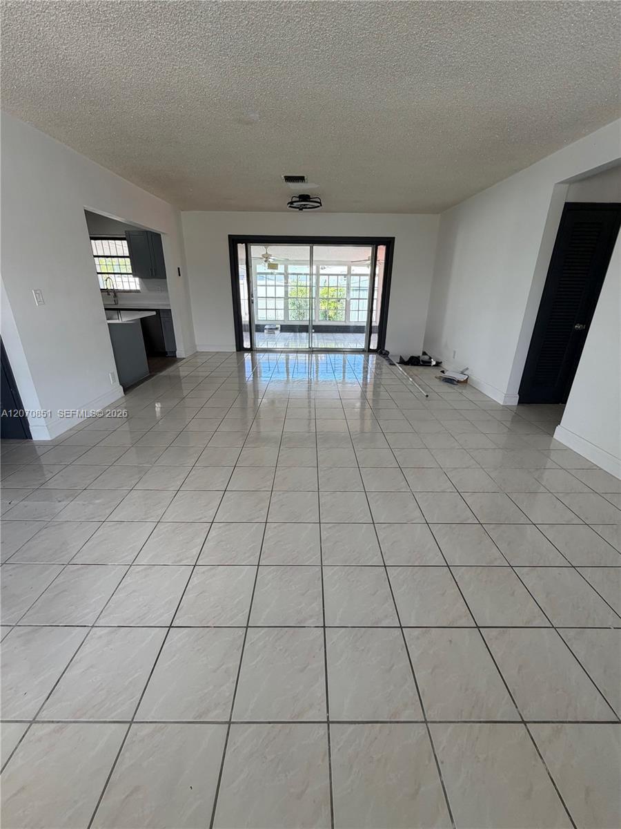 4175 SW 87th Ave # 1, Miami FL 33165 photo 3