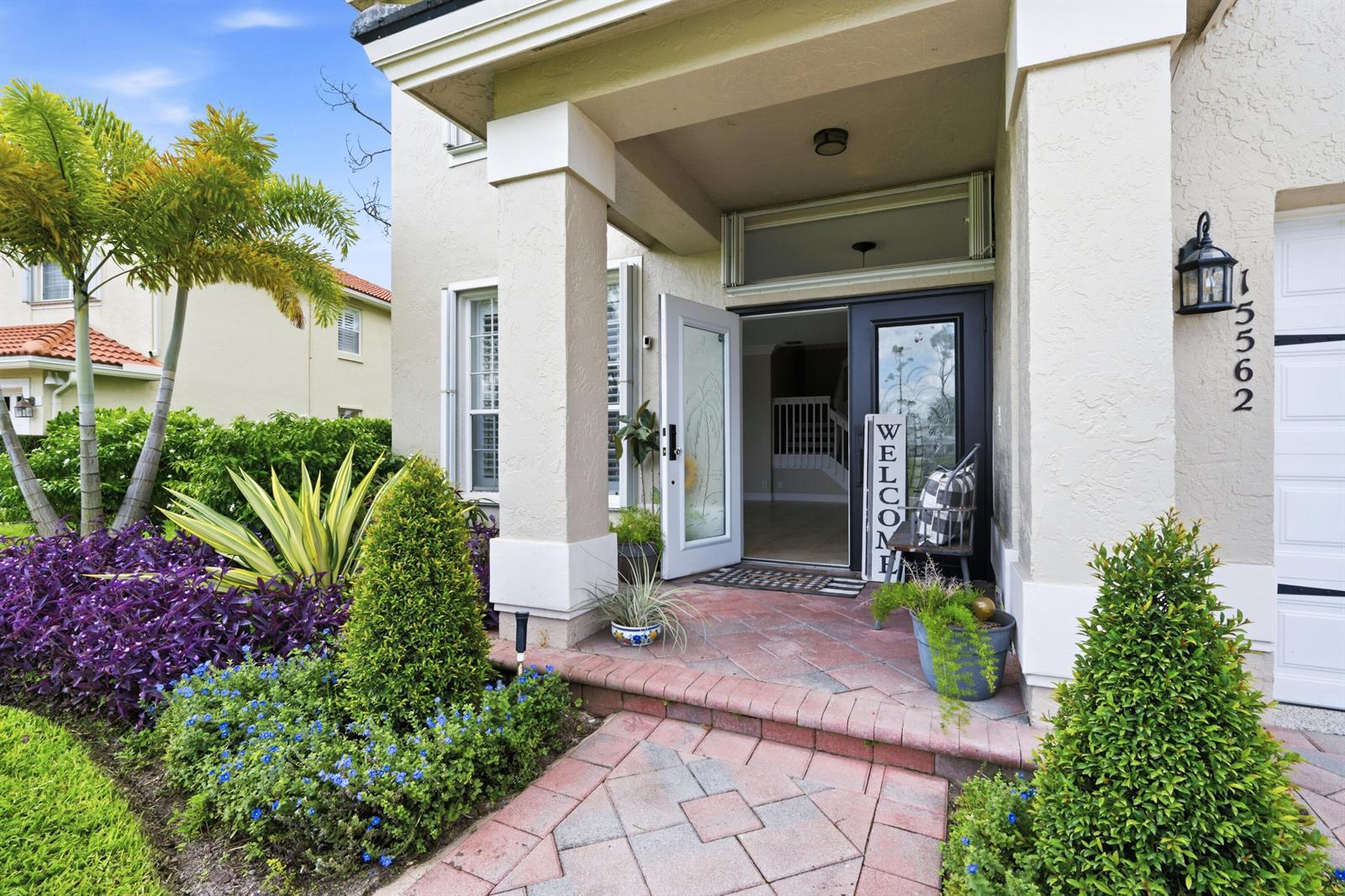 15562 Cypress Park Drive, Wellington FL 33414 photo 2