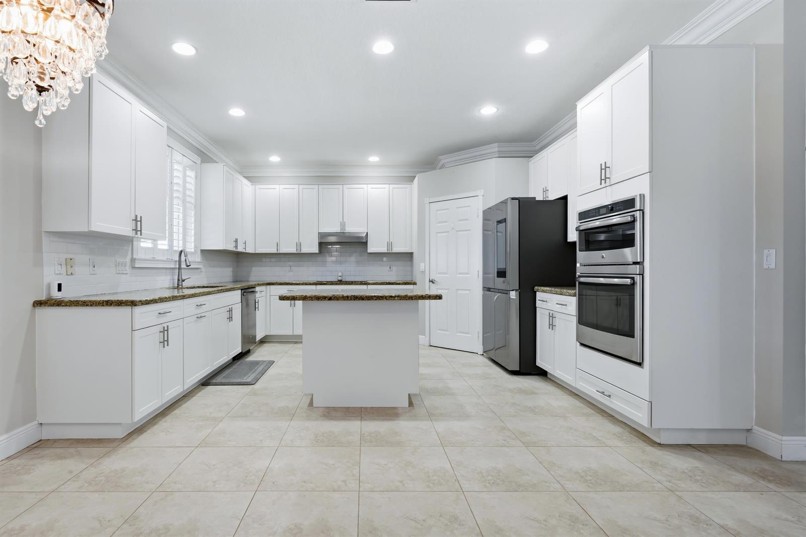 15562 Cypress Park Drive, Wellington FL 33414 photo 4