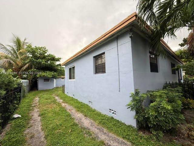 1060 NW 116th St # 1, Miami FL 33168 photo 2
