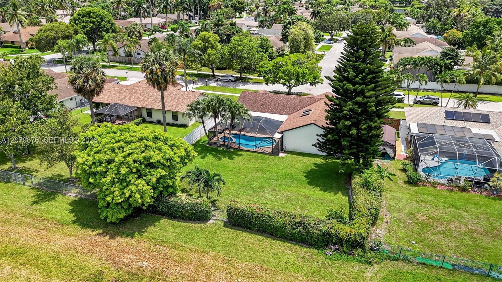 4225 NW 7th Pl, Deerfield Beach FL 33442 photo 2