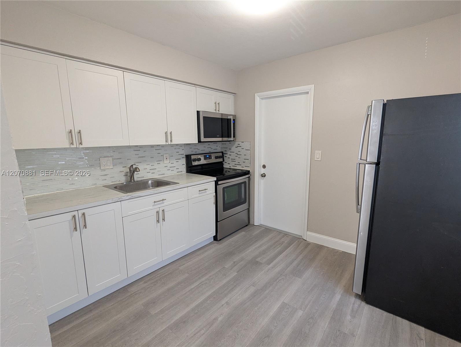 2300 Douglas St # 7, Hollywood FL 33020 photo 4