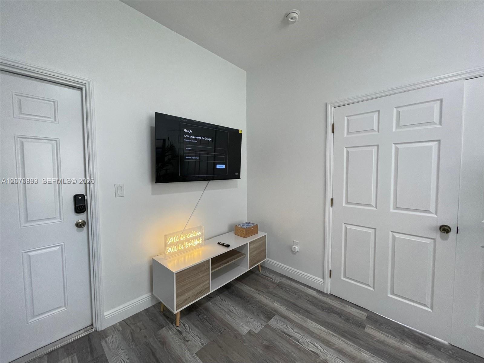 29 Oviedo Ave # 2, Coral Gables FL 33134 photo 2