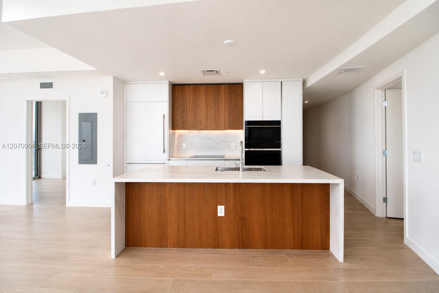 1400 Biscayne Blvd # 3401, Miami FL 33132 photo 5