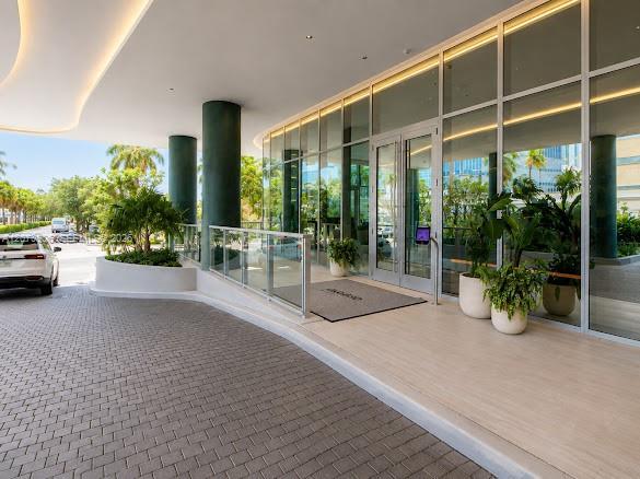 1400 Biscayne Blvd # 3401, Miami FL 33132 photo 4