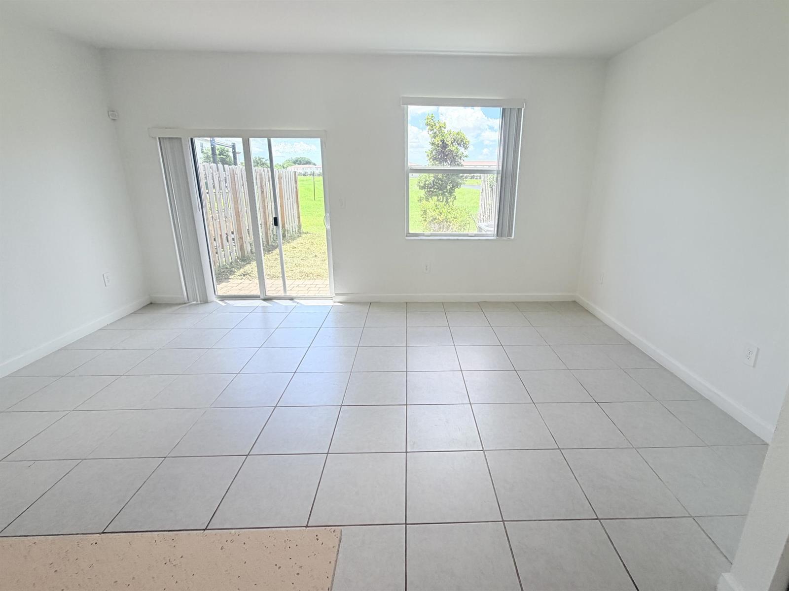2330 NW 125TH Street, Miami FL 33167 photo 4