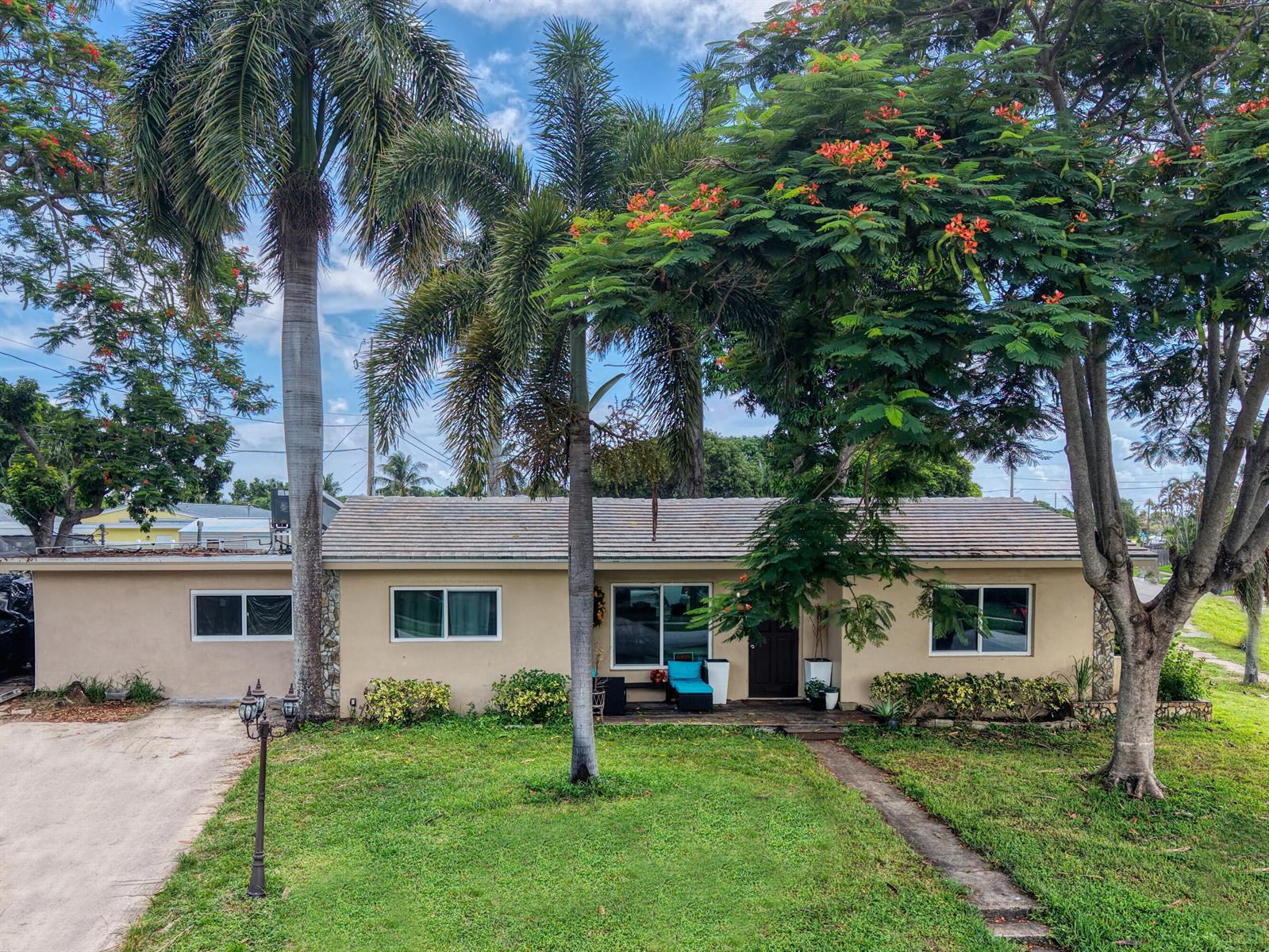 1510 CREST Drive, Lake Worth FL 33461 photo 5