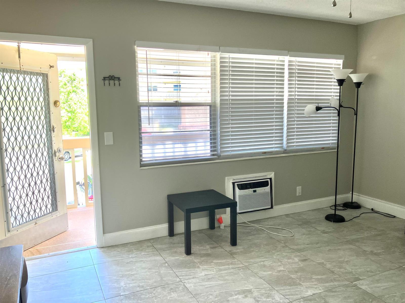 97 Ventnor E E # 97, Deerfield Beach FL 33442 photo 4