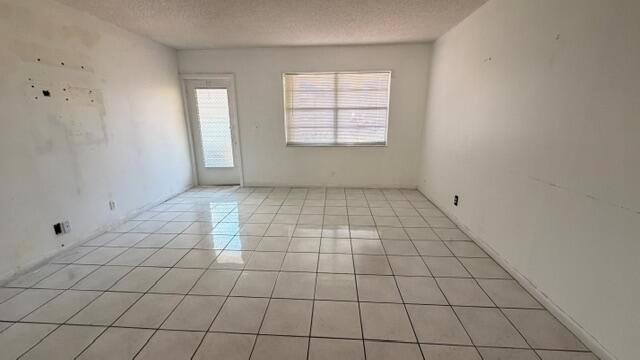 22 Abbey Lane # 104, Delray Beach FL 33446 photo 2