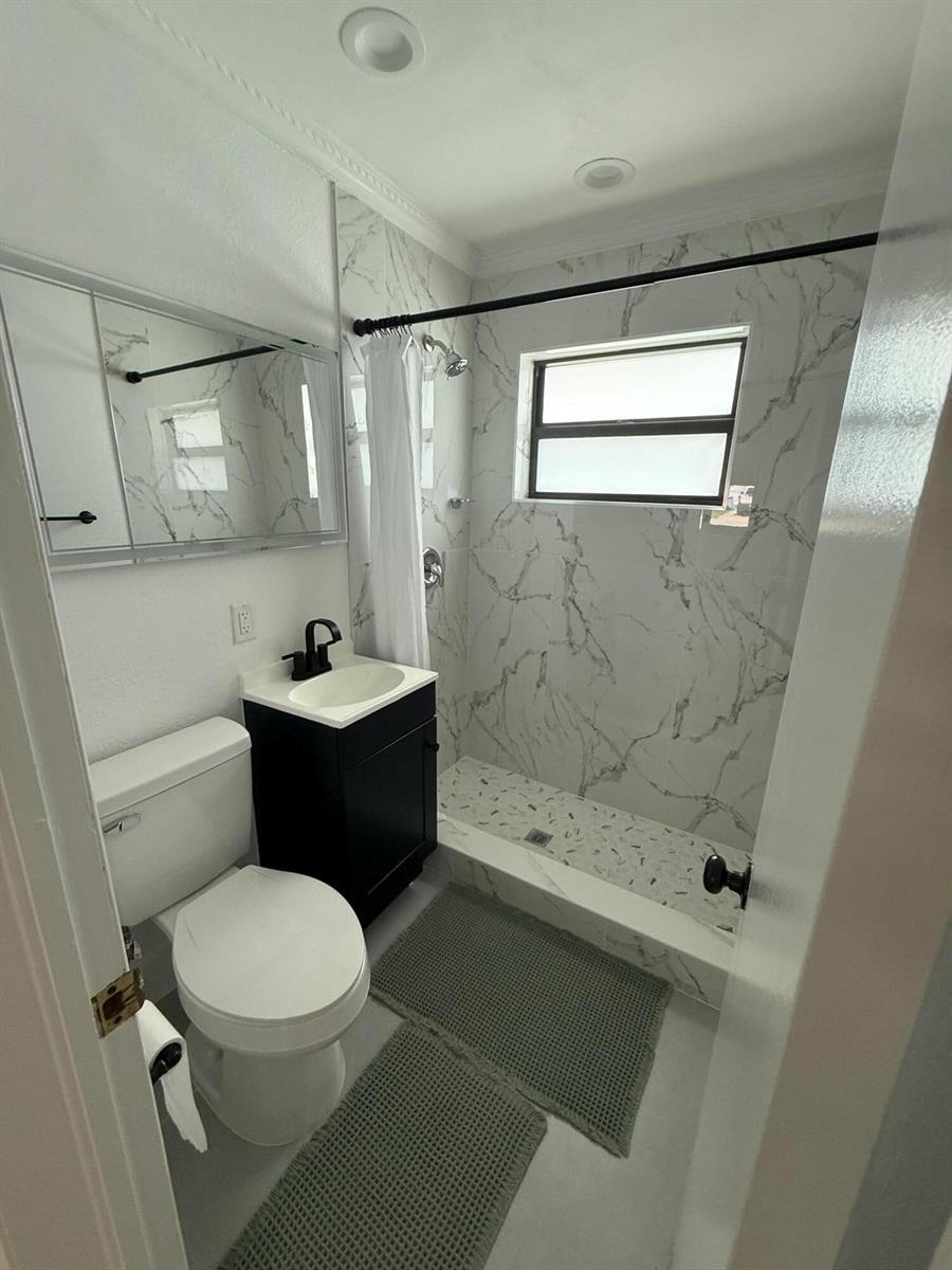 3030 NE 12TH Avenue, Pompano Beach FL 33064 photo 4