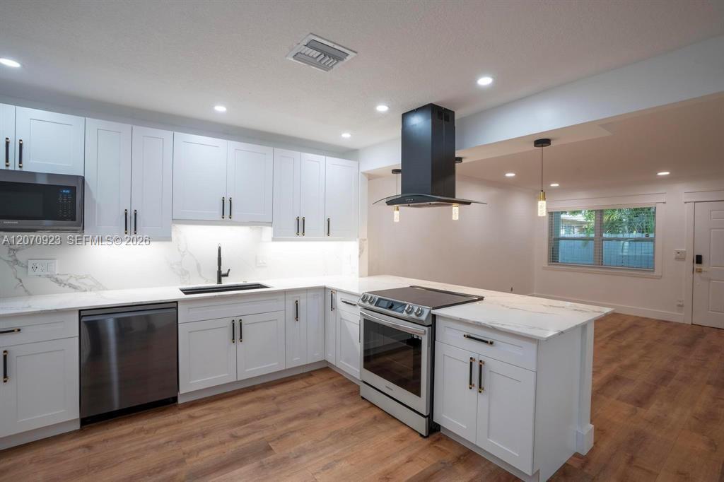 3468 NE 17th Ave # 2, Oakland Park FL 33334 photo 3