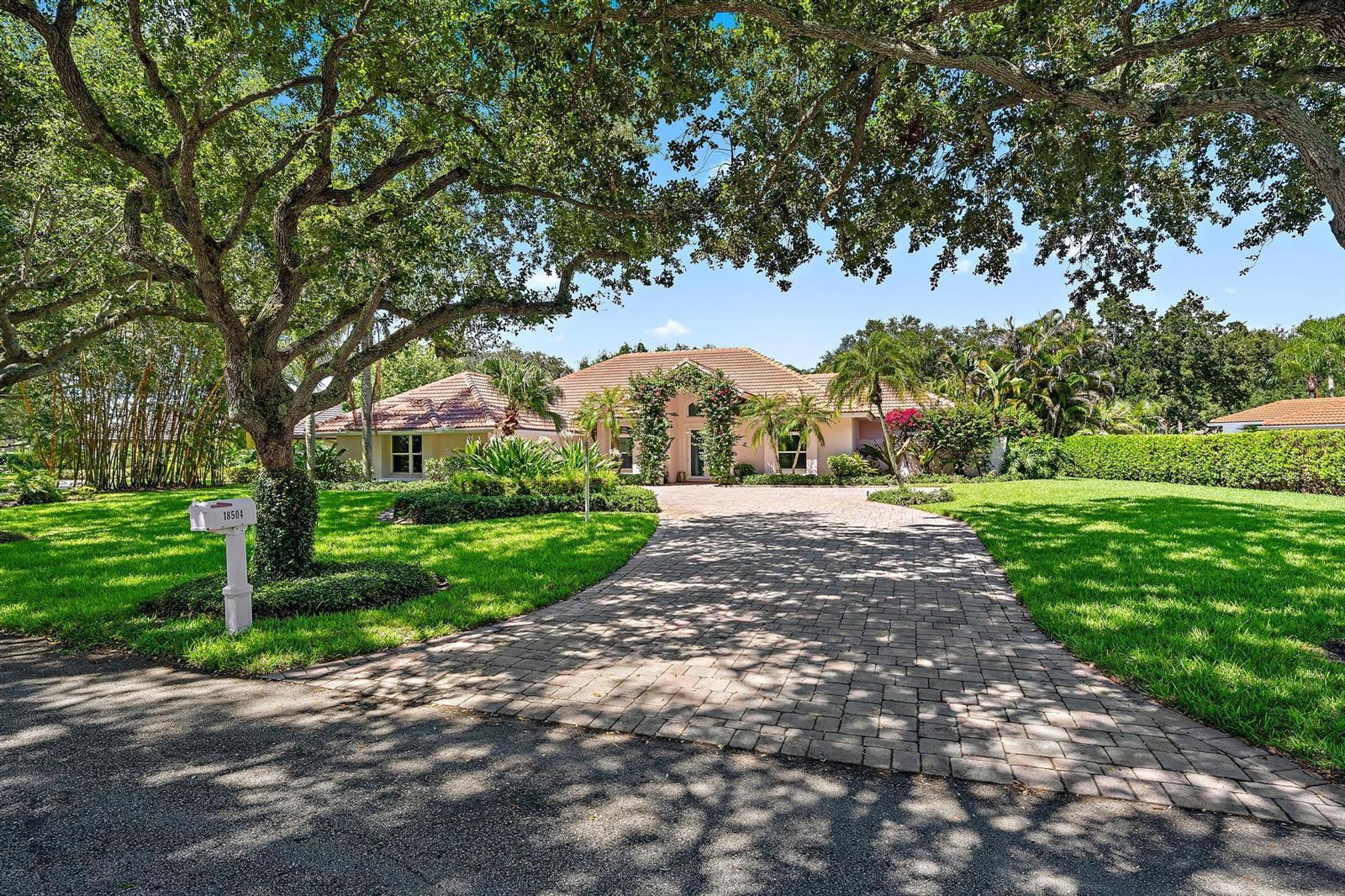 18504 SE Heritage Oaks Lane, Jupiter FL 33469