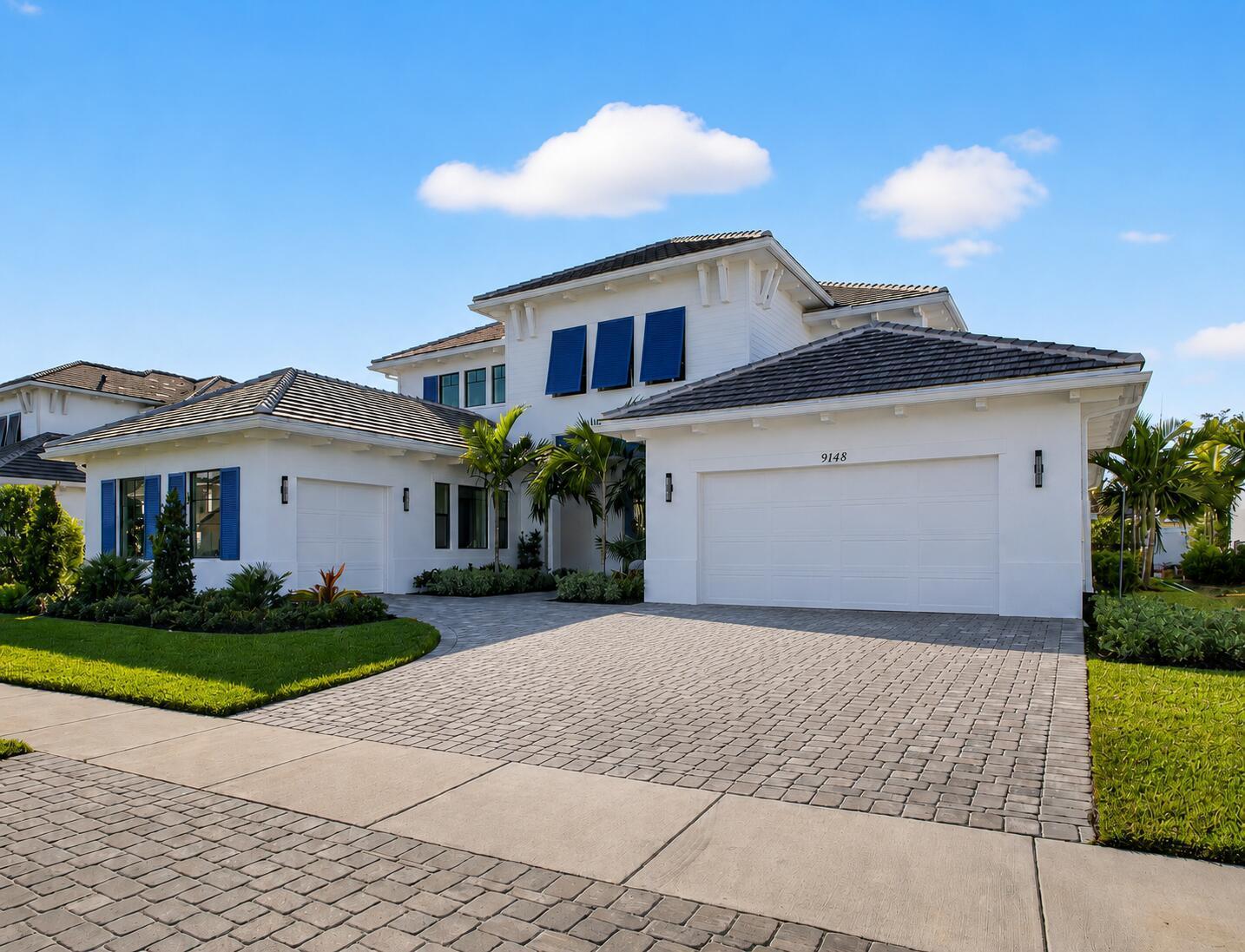 9148 CORAL ISLES Circle, Palm Beach Gardens FL 33412 photo 2