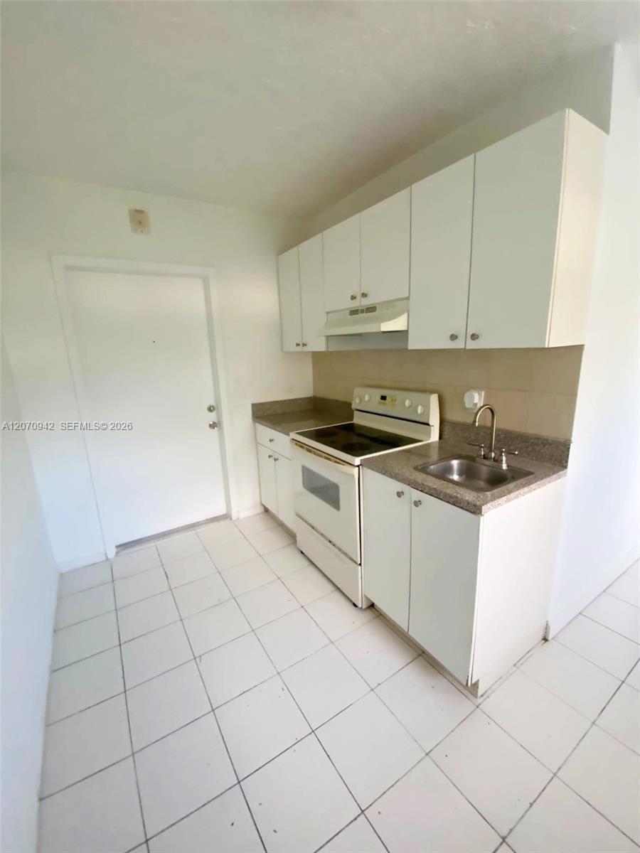 2612 Johnson St # 13, Hollywood FL 33020 photo 5