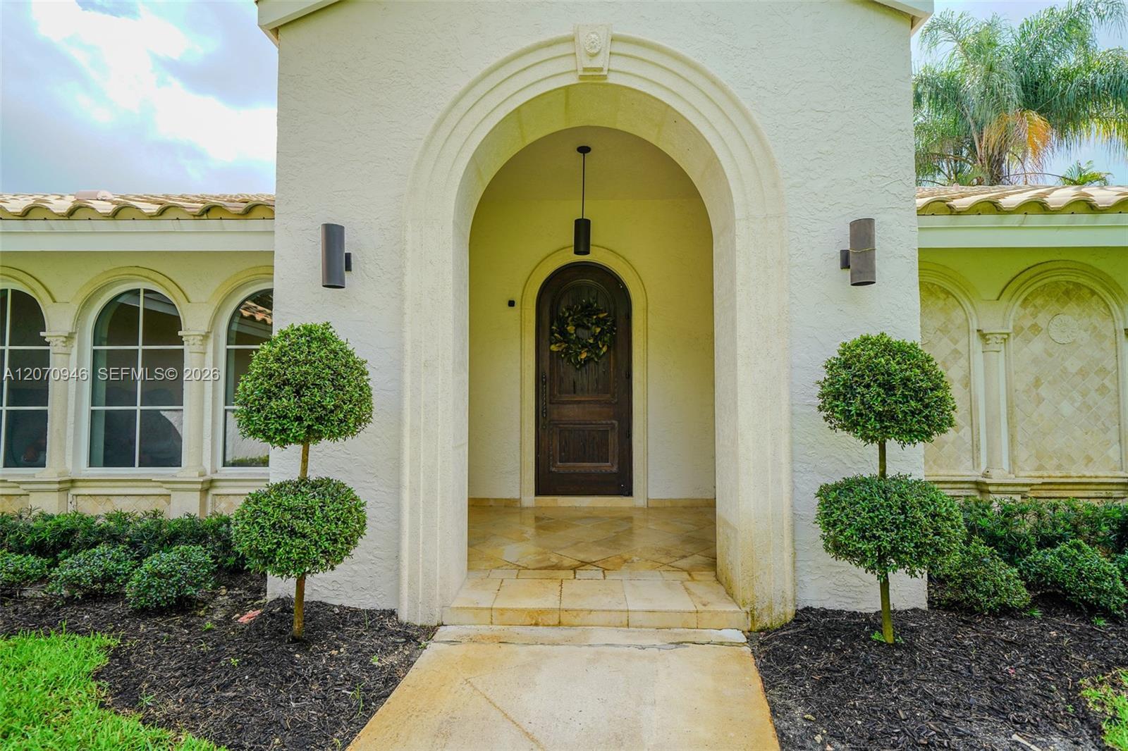 8134 Twin Lake Dr, Boca Raton FL 33496 photo 2