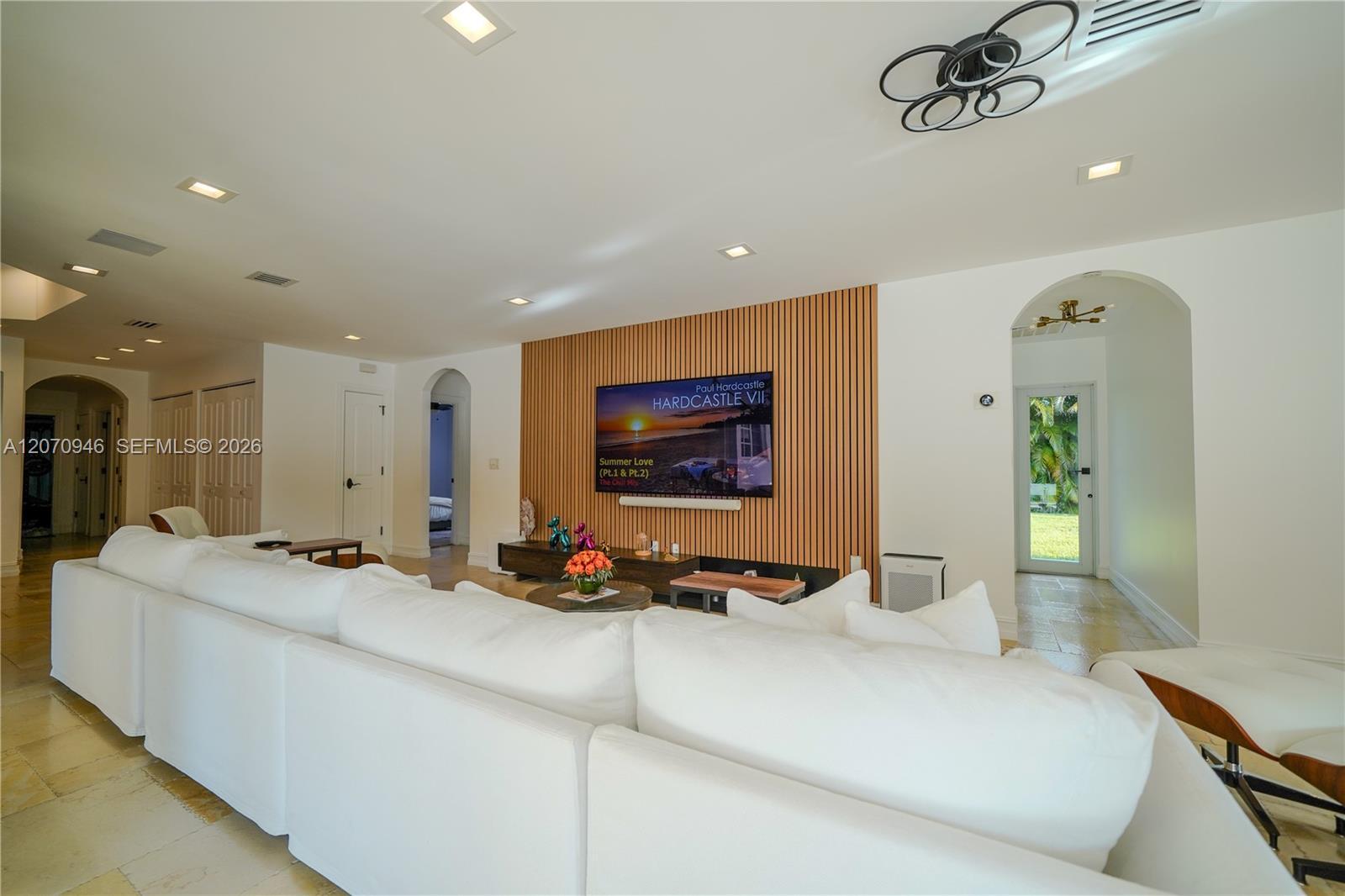 8134 Twin Lake Dr, Boca Raton FL 33496 photo 4