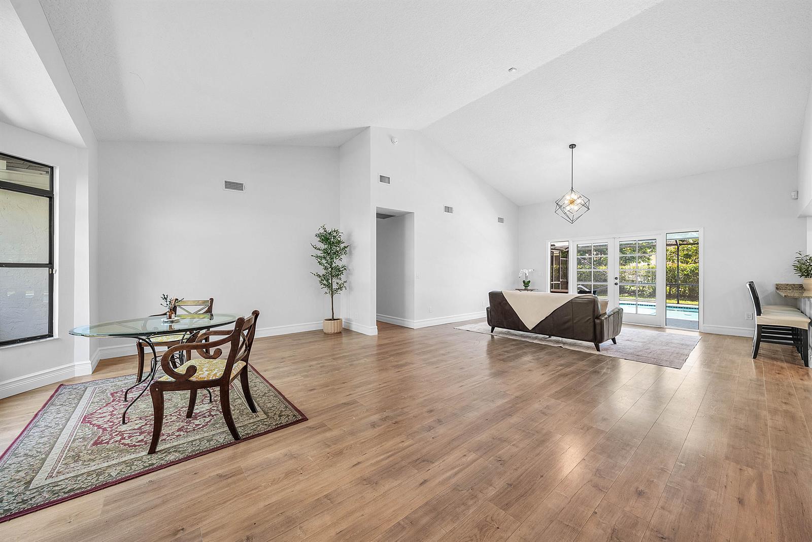 1506 Wiltshire Village Drive, Wellington FL 33414 photo 4