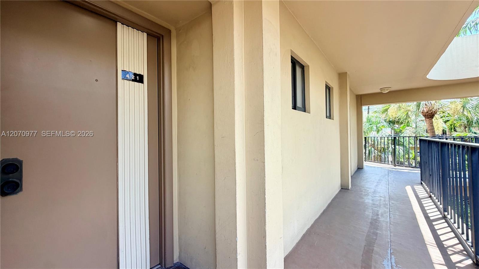 8615 NW 8th St # 421, Miami FL 33126 photo 2