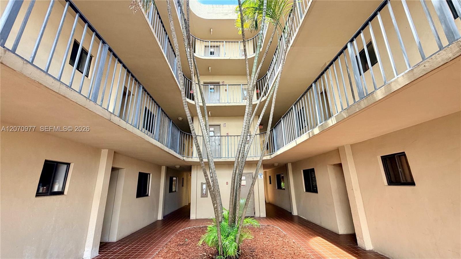 8615 NW 8th St # 421, Miami FL 33126 photo 3