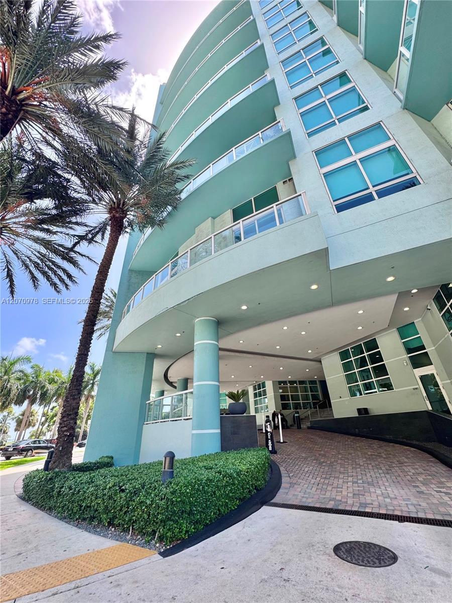 1900 N Bayshore Dr # 1807, Miami FL 33132