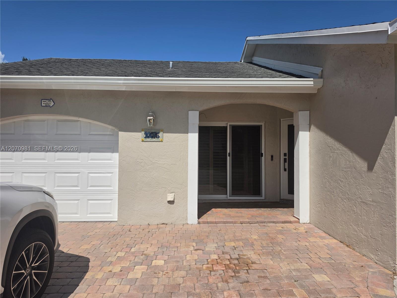 10076 NW 51st Ter, Doral FL 33178 photo 3