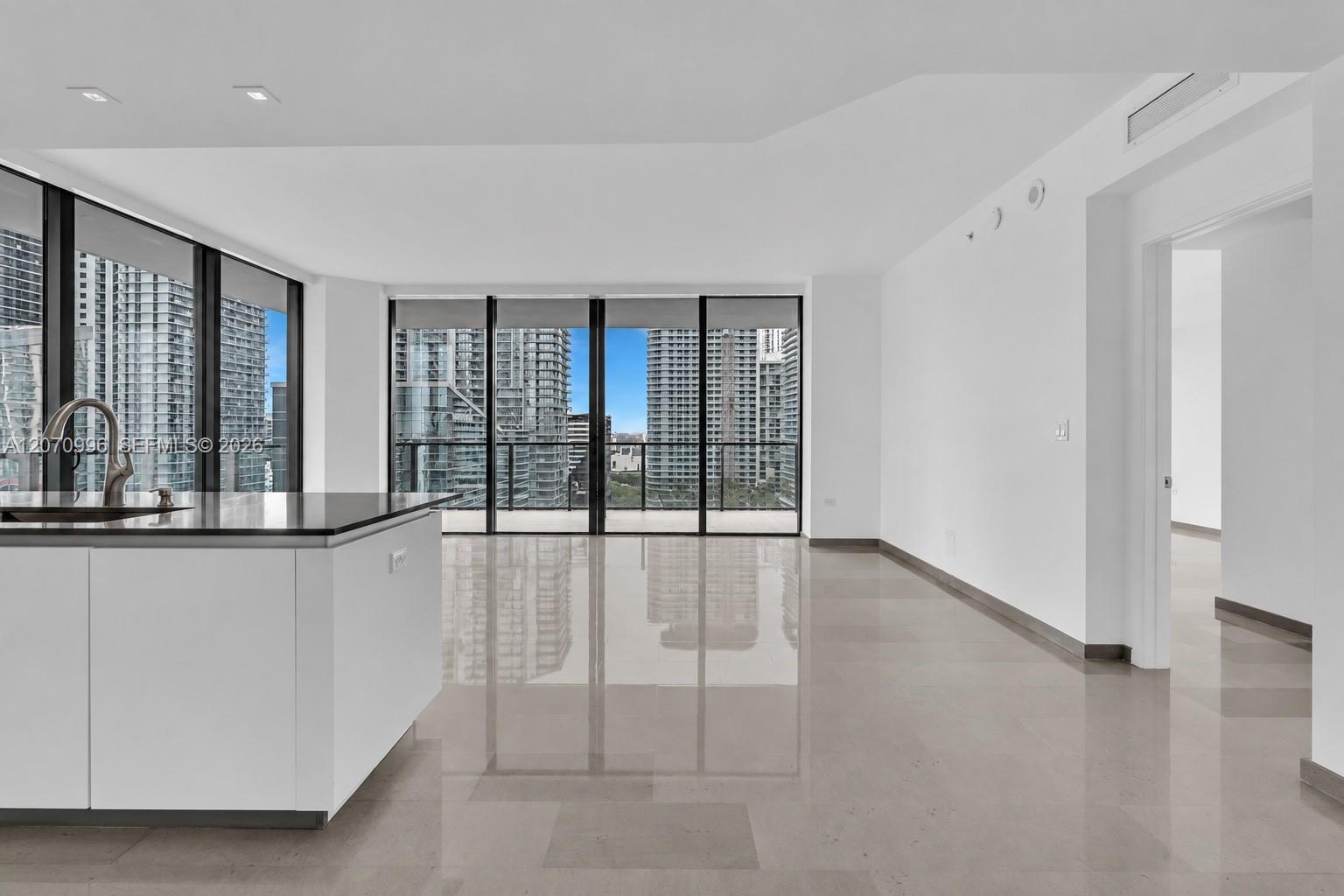 68 SE 6th St # 1702, Miami FL 33131 photo 5