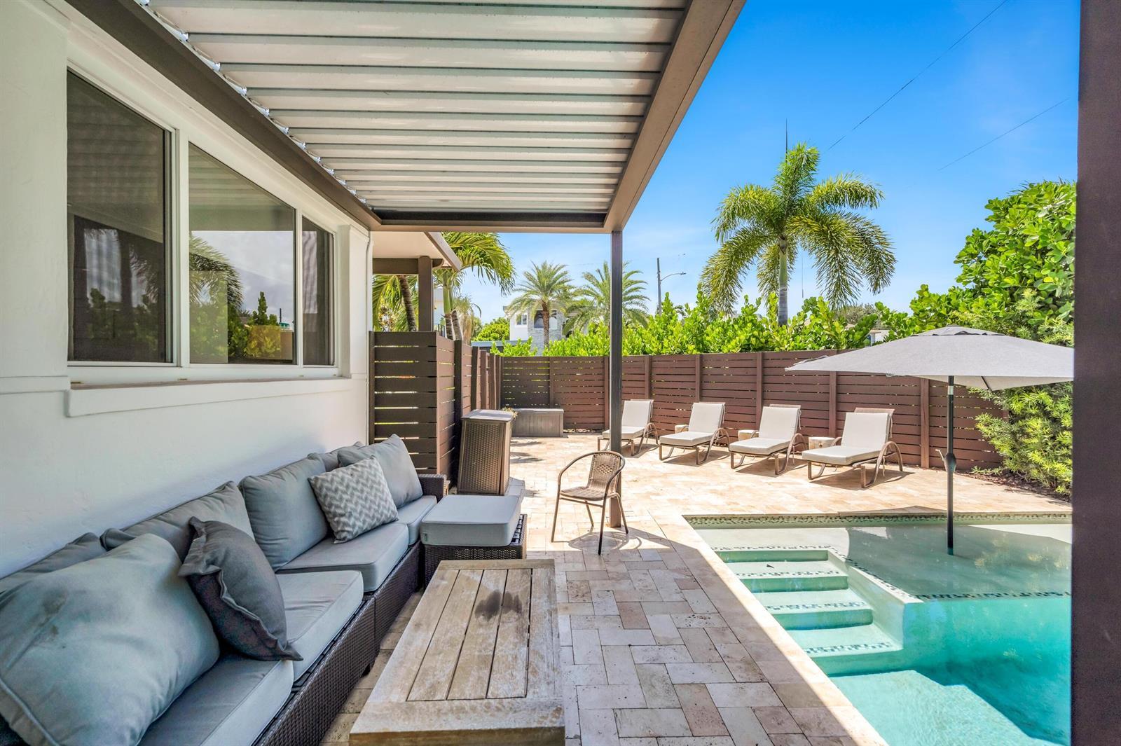 748 NE 17th Way, Fort Lauderdale FL 33304 photo 5
