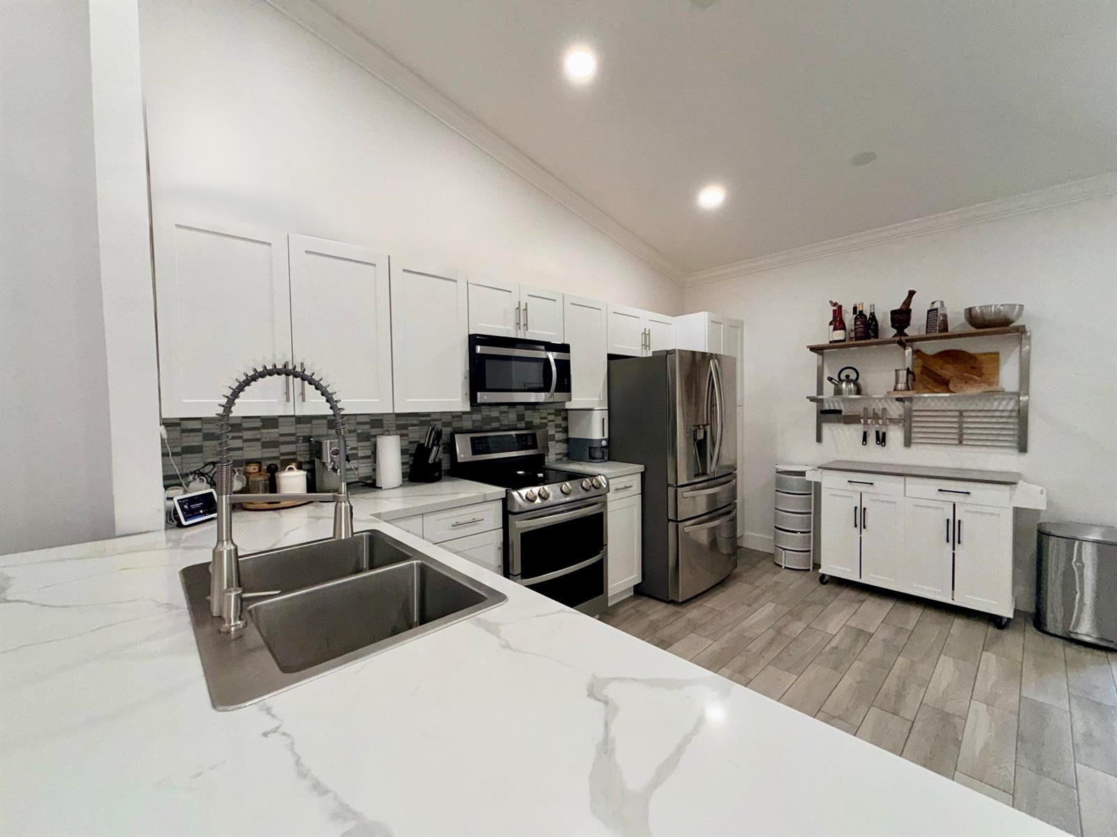 11173 NW 38TH Place, Sunrise FL 33351 photo 4