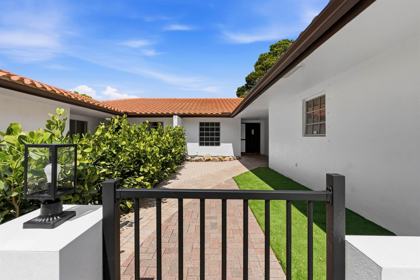 3310 NW 90th Avenue, Coral Springs FL 33065 photo 2