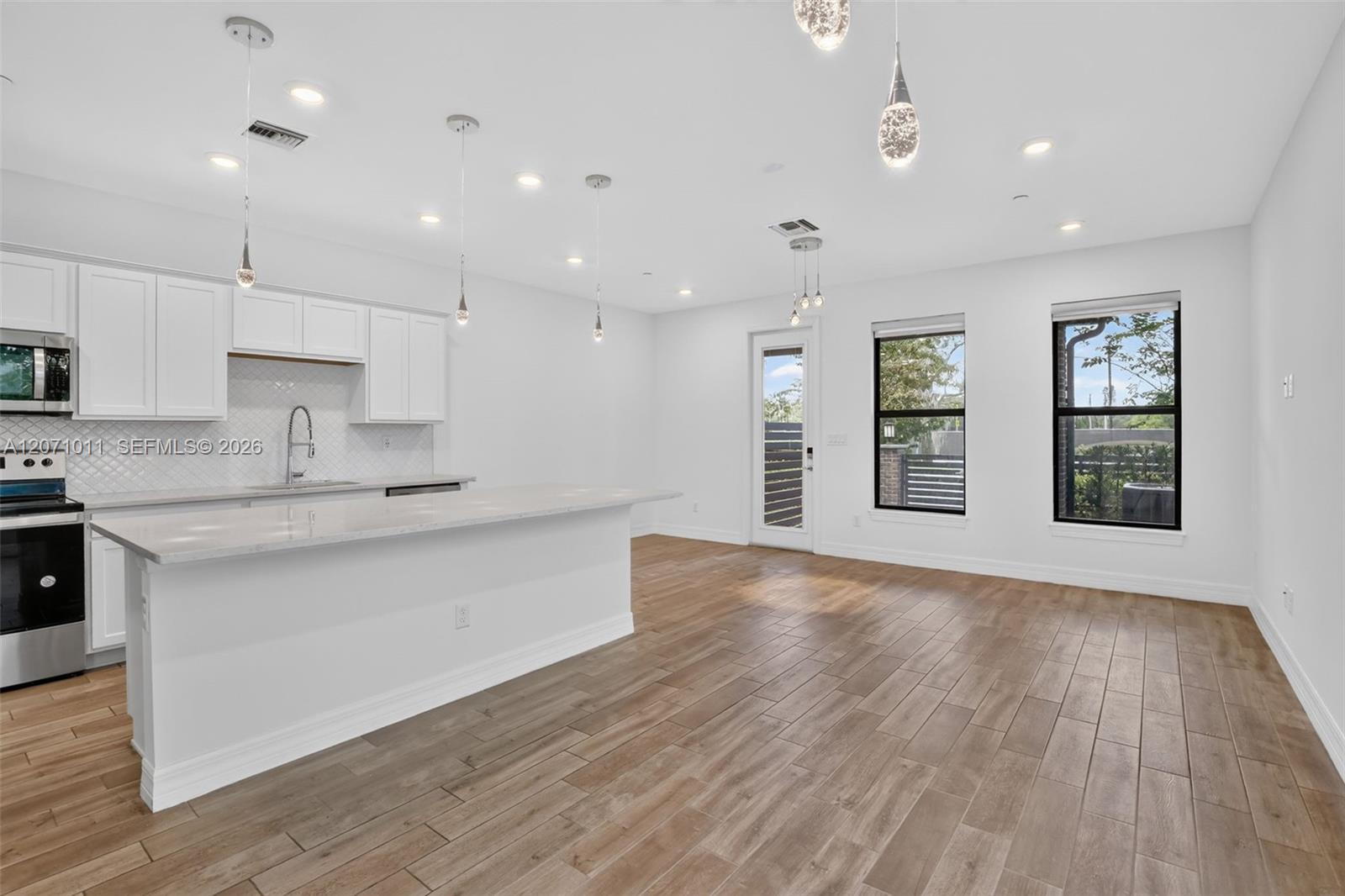 771 NW 84th Ter, Plantation FL 33324 photo 5
