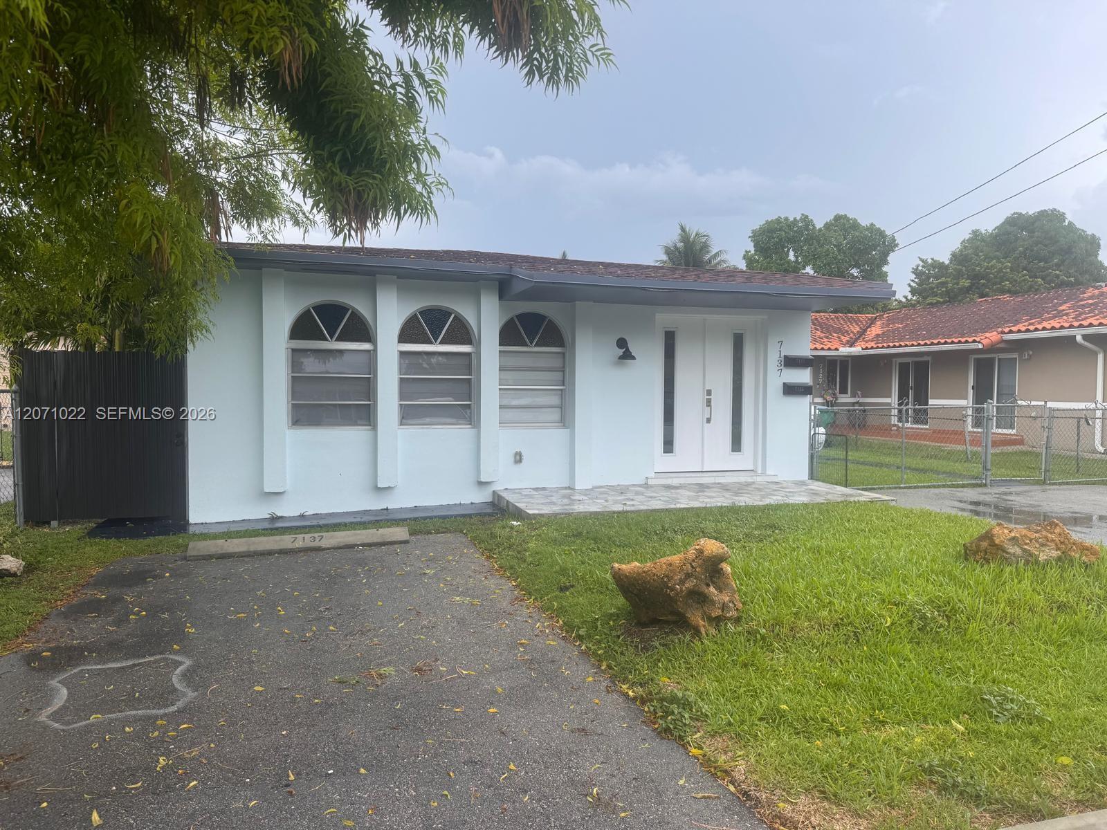 7135 SW 22nd St # 7137, Miami FL 33155