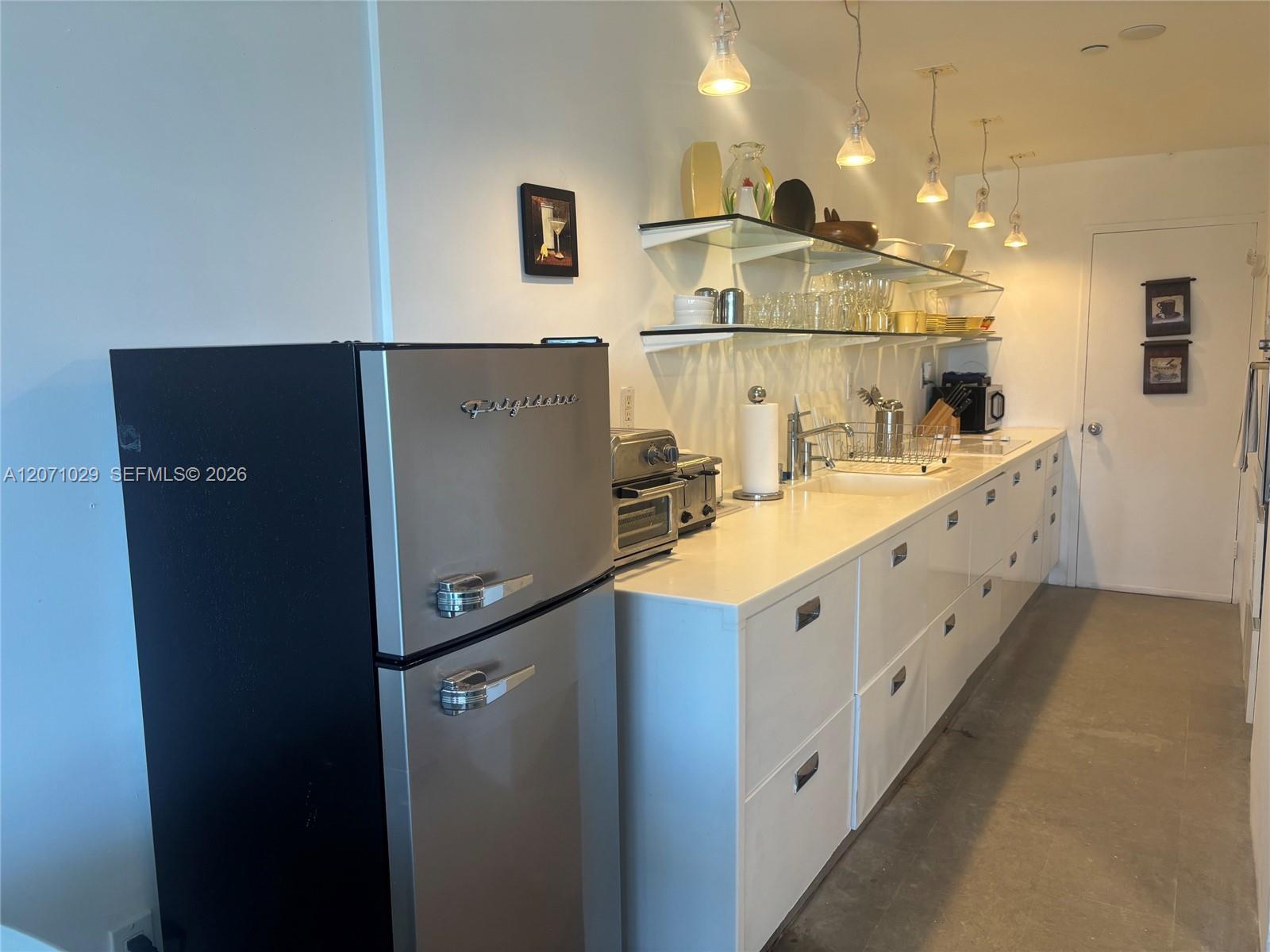100 Lincoln Rd # 1546, Miami Beach FL 33139 photo 3