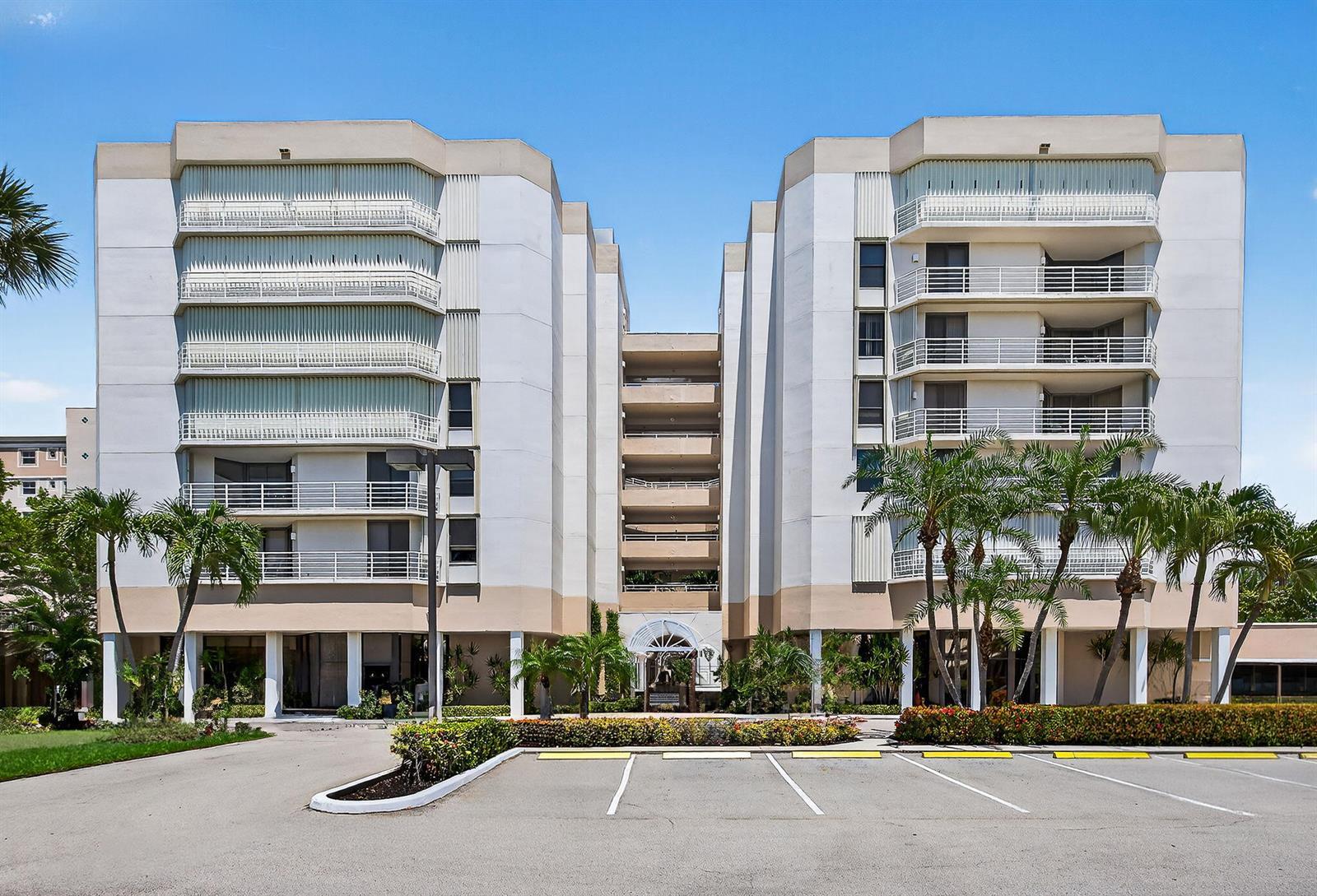 176 HELIOS # 108, Jupiter FL 33477 photo 5
