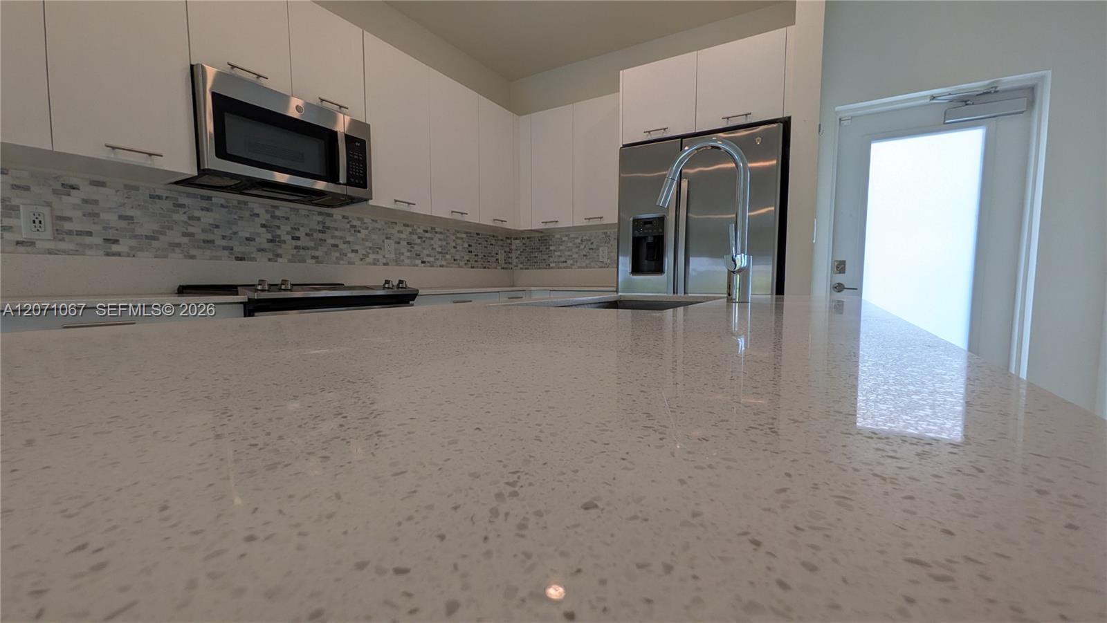 8001 NW 41st St # 204, Doral FL 33166 photo 2