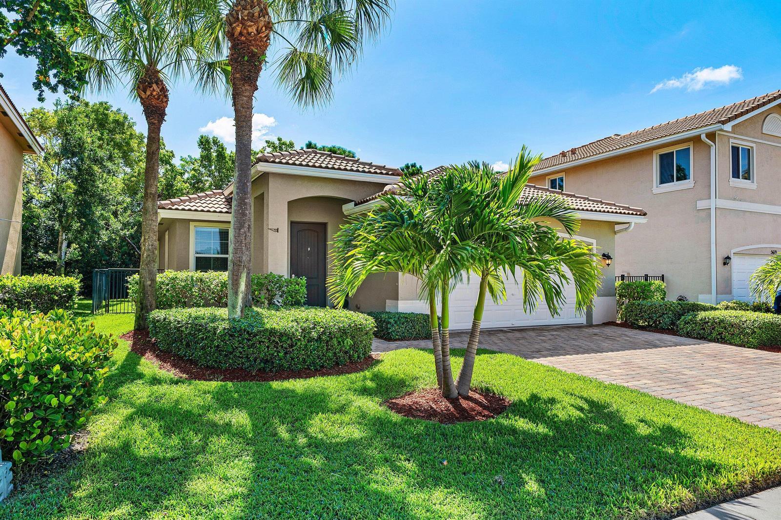 5613 Caranday Palm Drive, FL 33463 photo 2
